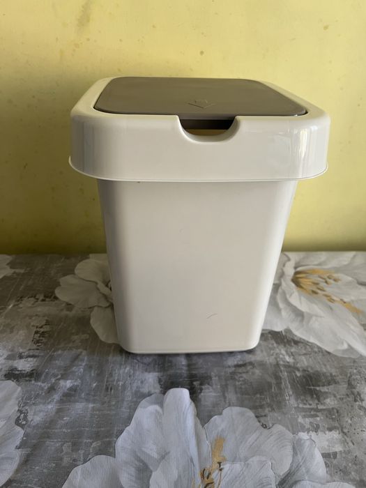 Ведра , пластик , контейнера