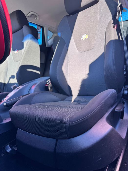 Seat leon FR седалки
