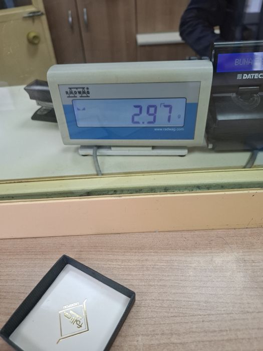 Aur 18k și 14k..