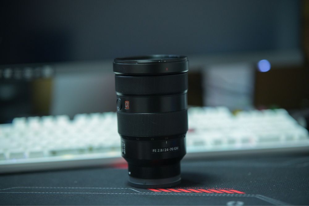 SONY 24-70 GM обектив