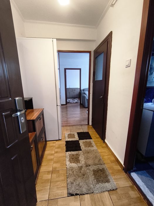 Închiriez apartament cu 2 camere zona Catanga