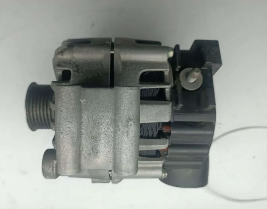 Генератор БМВ BMW N63b44.