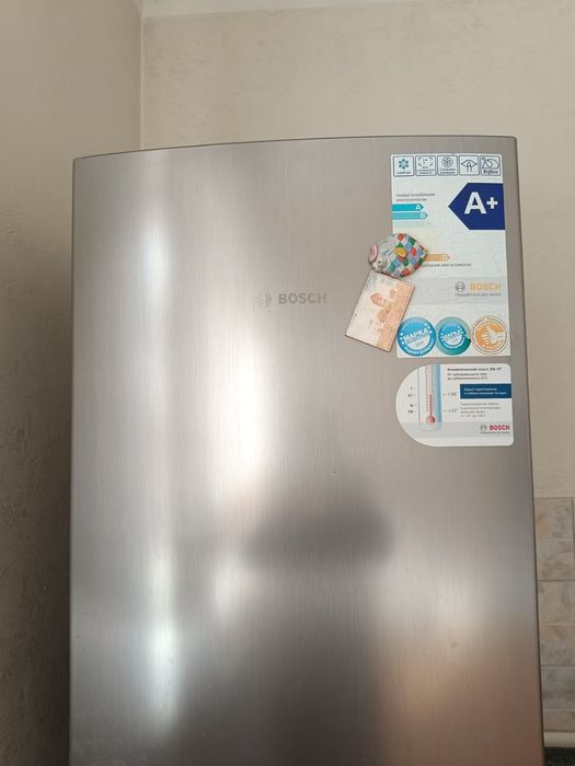 Продаю холодильник bosch в хорошом сост.