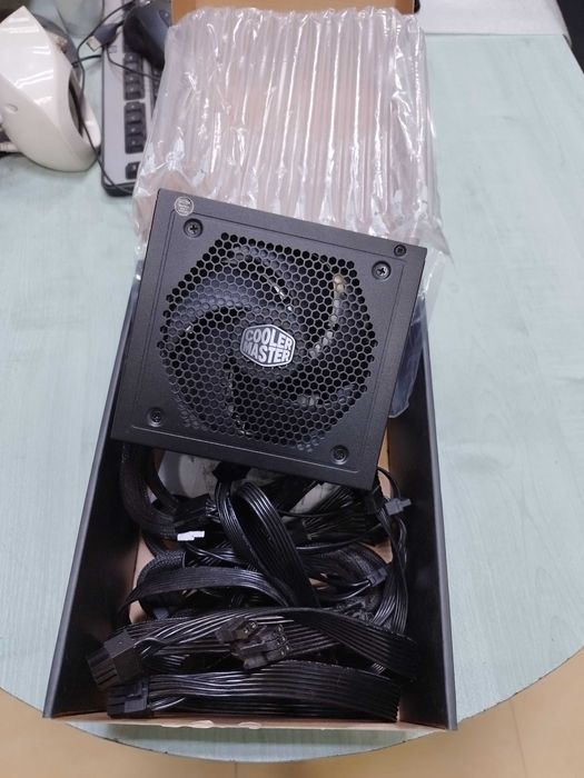 Захранване CoolerMaster 750w - НЕРАЗЛИЧИМО ОТ НОВО