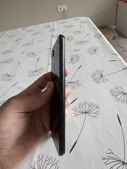 Xiaomi Mi 8 Lite (4 GB RAM; 64 GB ROM)