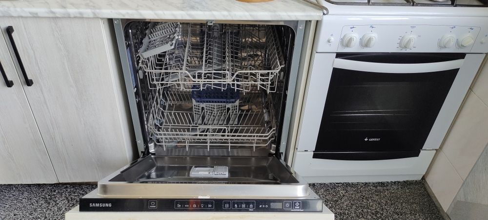 Посудомоечная машина Samsung модель: DW60R5050BB/WT