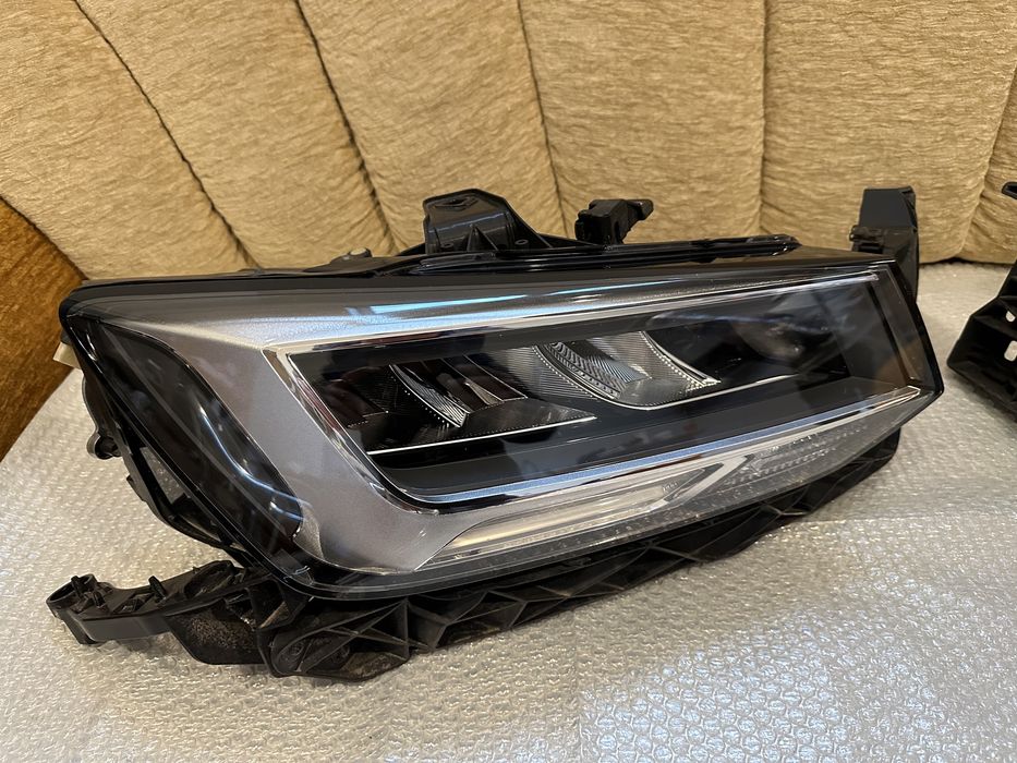 Faruri, Far stanga / Far dreapta Audi Q2 Full led
