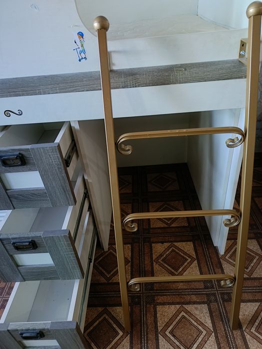 Продам детскую кровать