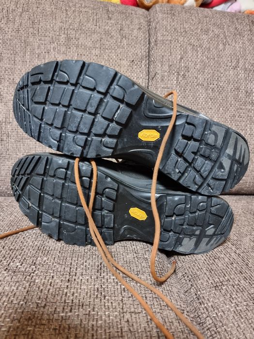 Bocanci AKU goretex.nr 44