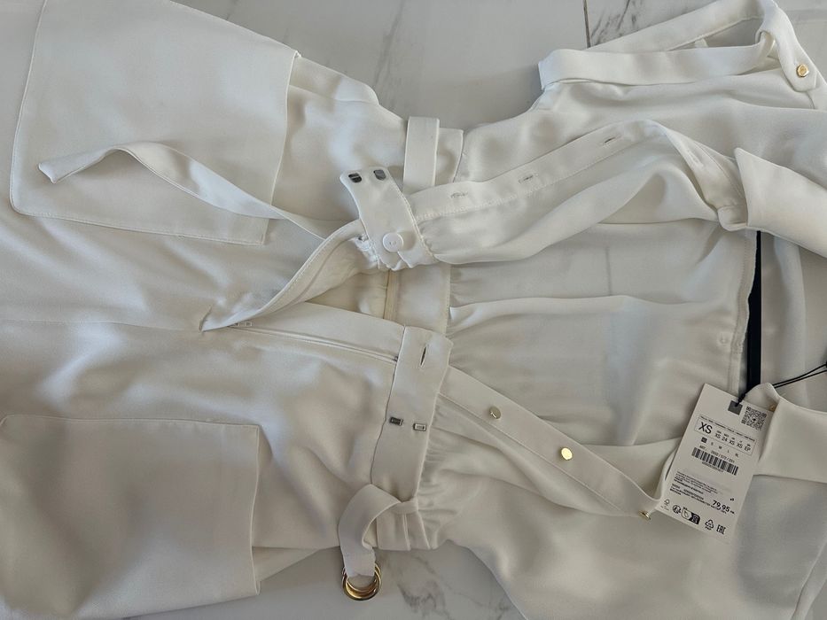Дамска рокля с колан ZARA