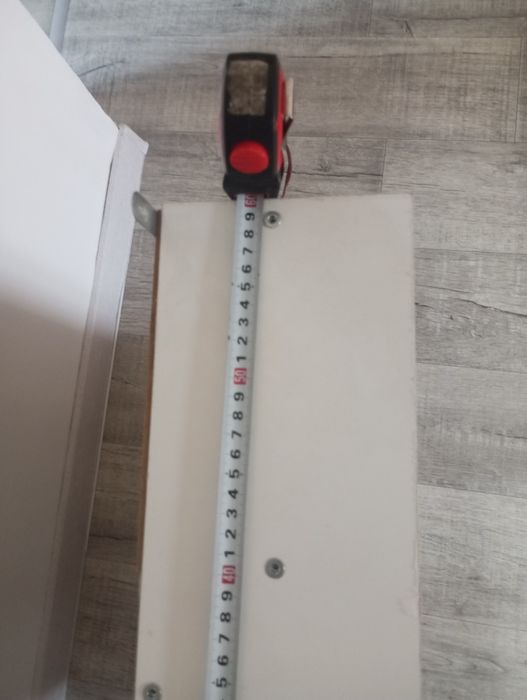 Навесной шкаф с зеркалом