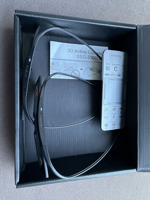 Ochelari 3D Samsung (2 bucati) + telecomanda Smart TV – originale