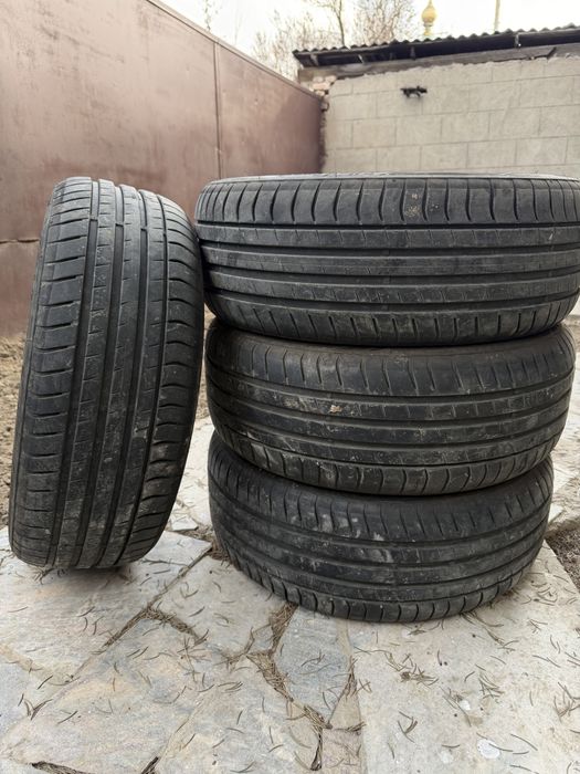 Продам Triangle 215/55/17