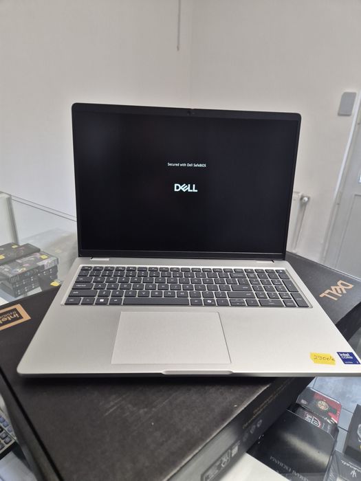 Laptop Dell PRO nou! Intel ultra 7/65gb ram