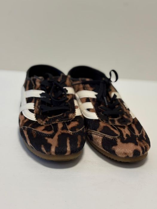 Adidași model leopard