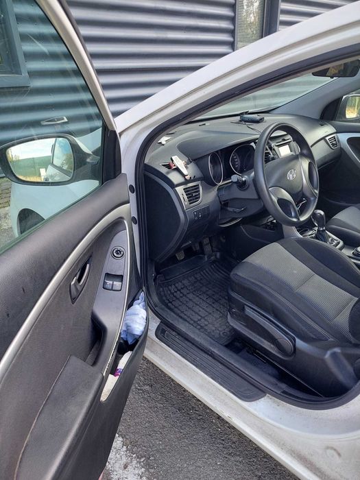 HYUNDAI i30 2014 — imagine 3