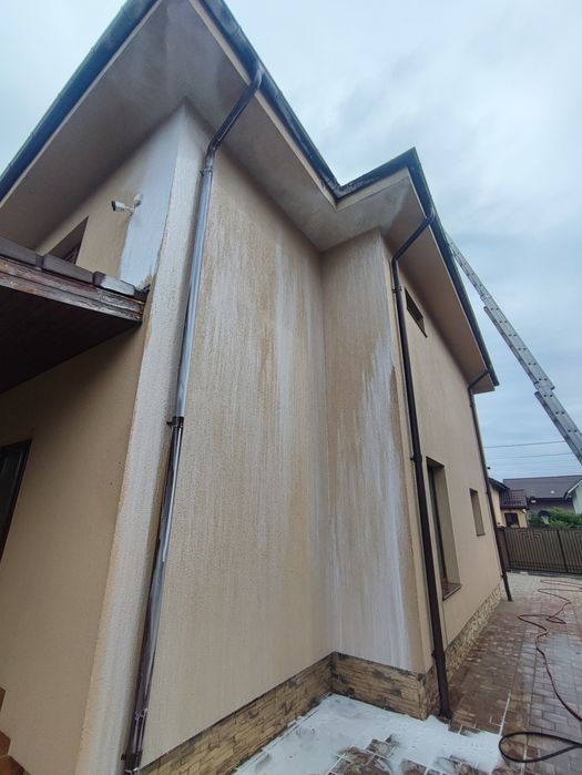 Spălat/curățat geamuri,pavaje hale industriale, acoperișuri