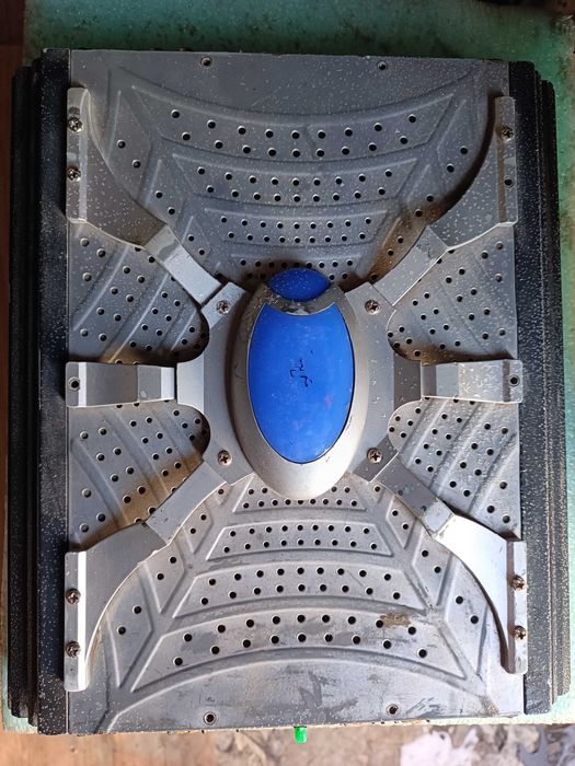 Сабвуфер Alpine с усилителем