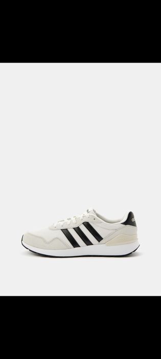 Новый. Размер 42