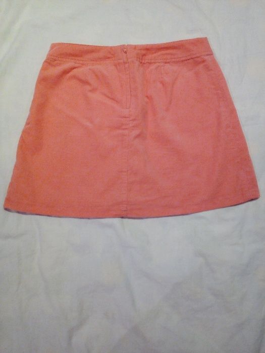 Маркова кадифена пола Н&M – „цвят диня”