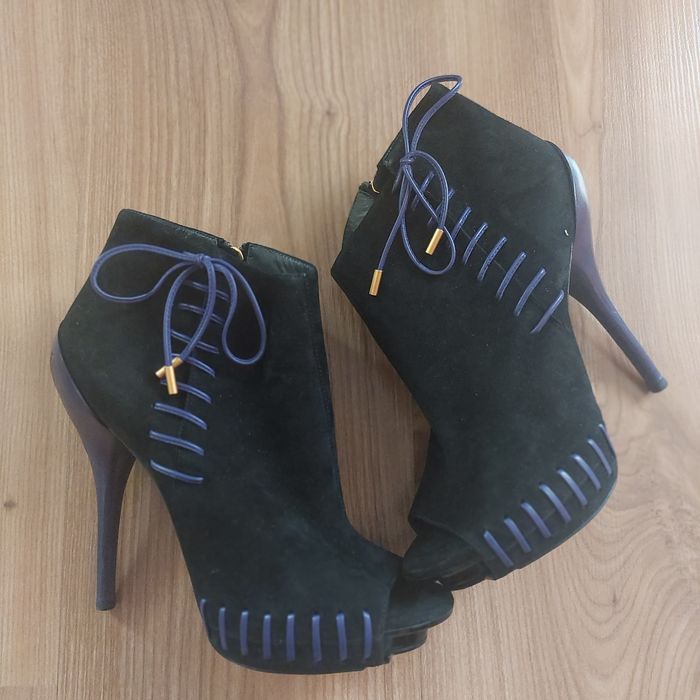 Обувки на ток  Versace