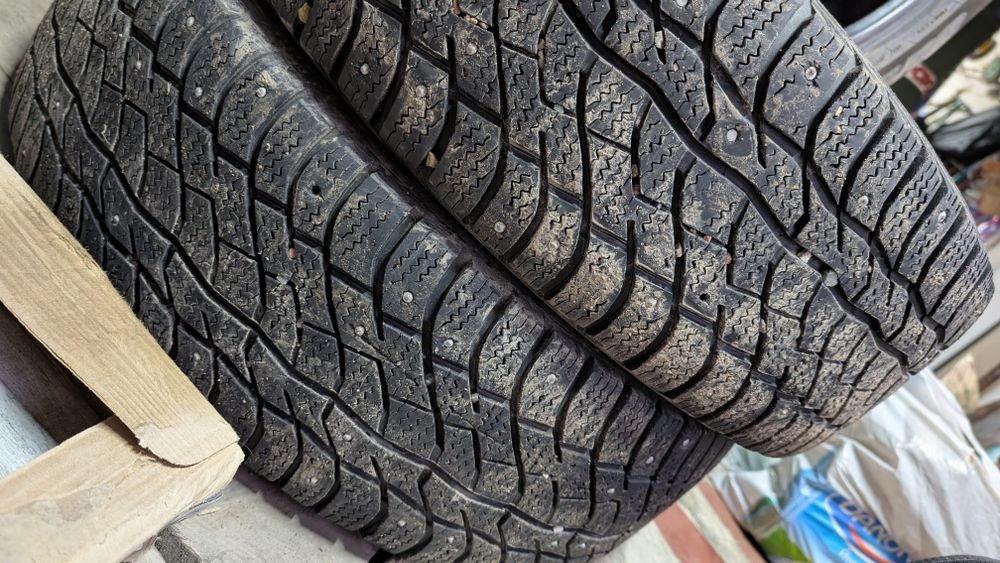 Одно колесо cordiant snow cross и пара