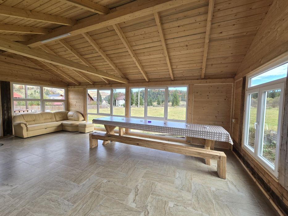 Cabana de închiriat