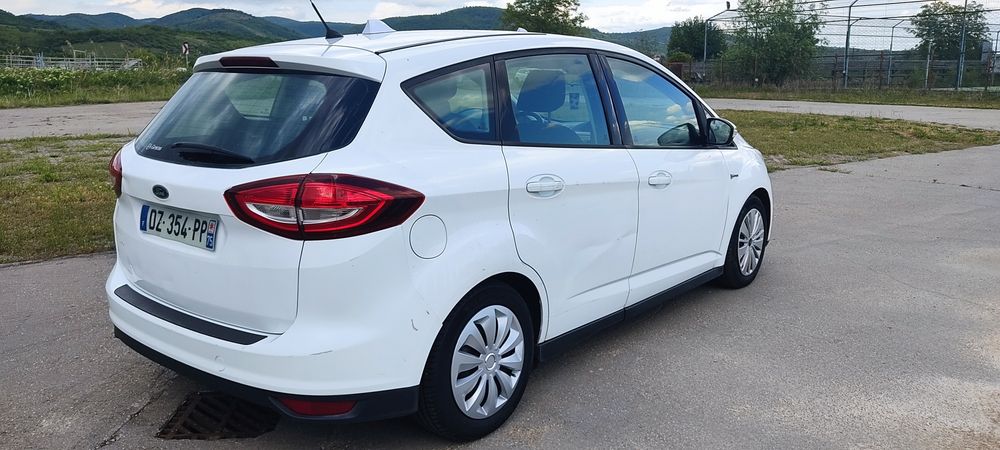 Ford C-Max 1.5 TDCi 120 CP Manuală 55.900 km Preț Avantajos
