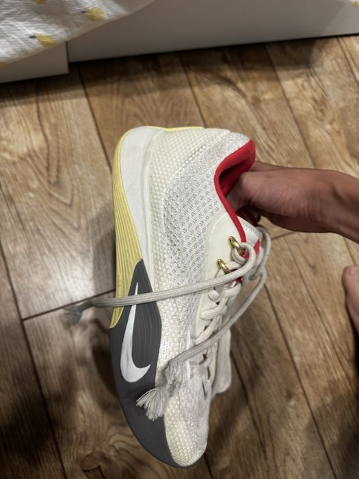 Nike Street Flare белые