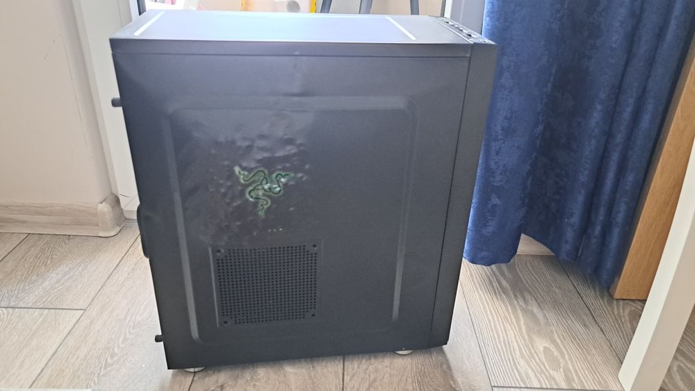 Компютър(без hdd/ssd) + части за компютър