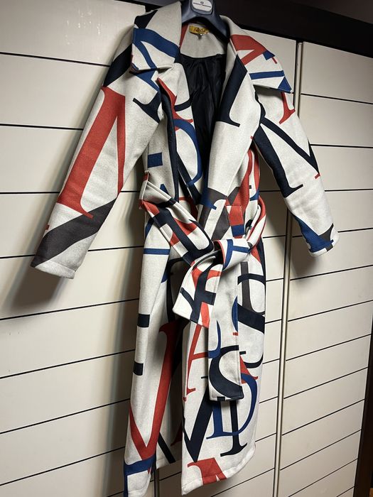 Два броя дамско палто