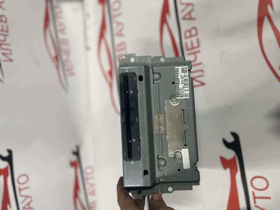 Продава  CIC навигация за BMW F10 F11