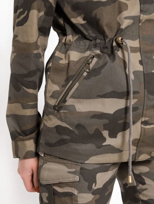 Костюм в стиле милитари/хаки