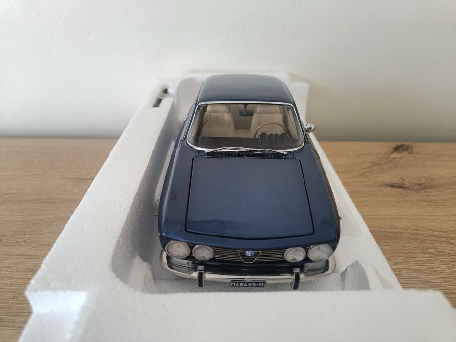 Alfa Romeo 2000gtv, Norev 1:18