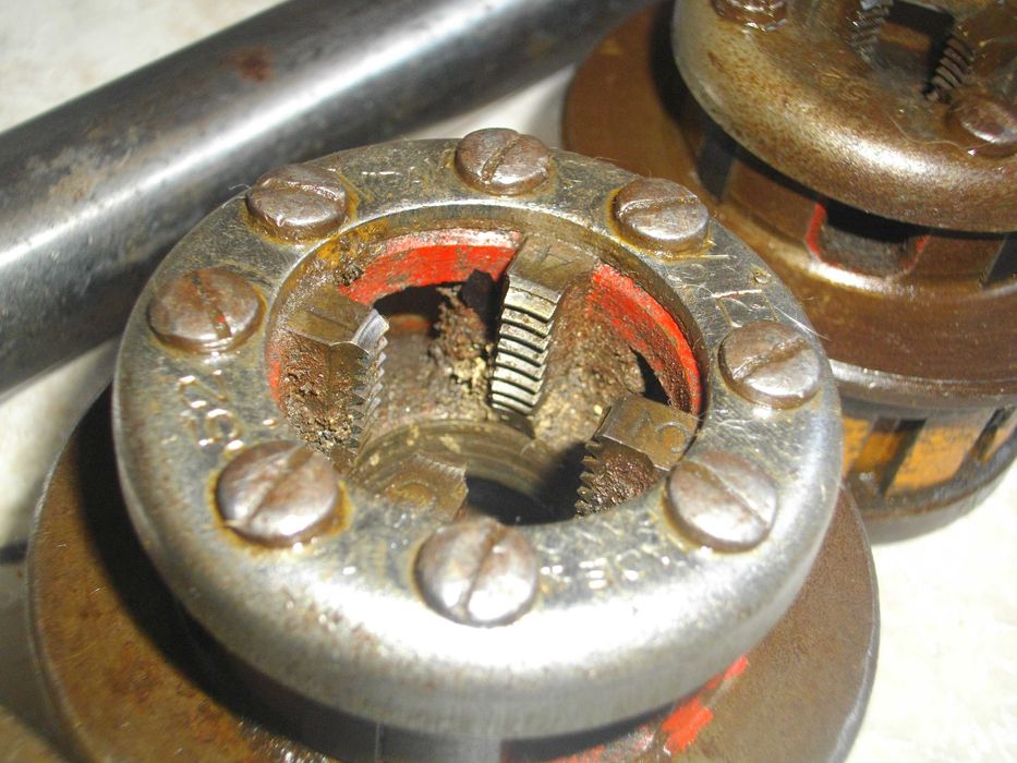 VIRAX521A Чешмеджийска Плашка/Винтонарезка Пафта Френска Профи 4 Глави