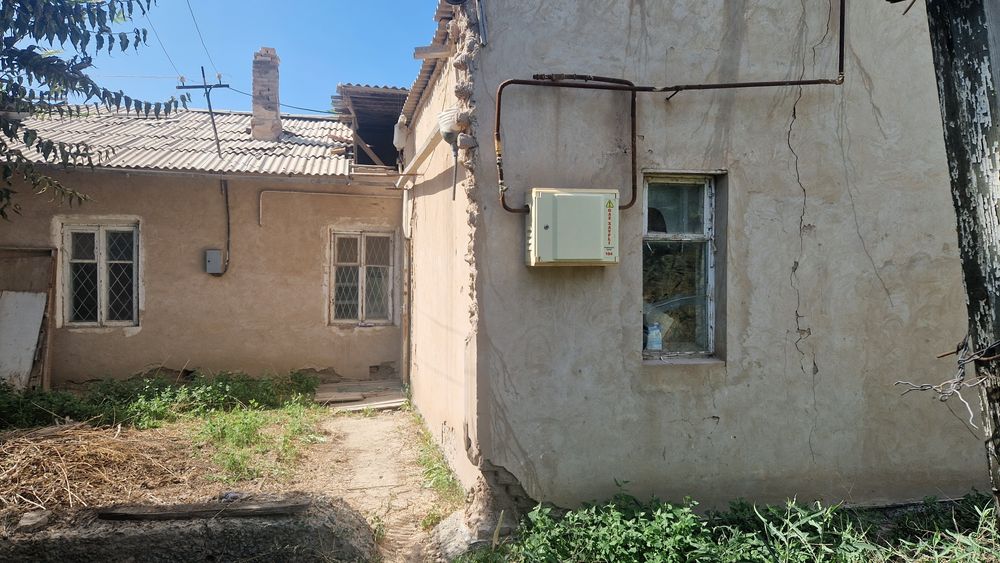 уй сатылады ул.лесхозная6 40-жыл мектеб касында29маршрут журеде