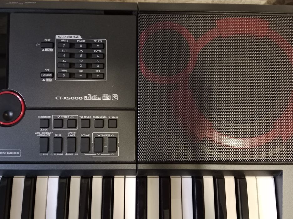 Продам синтезатор Casio stx5000.
