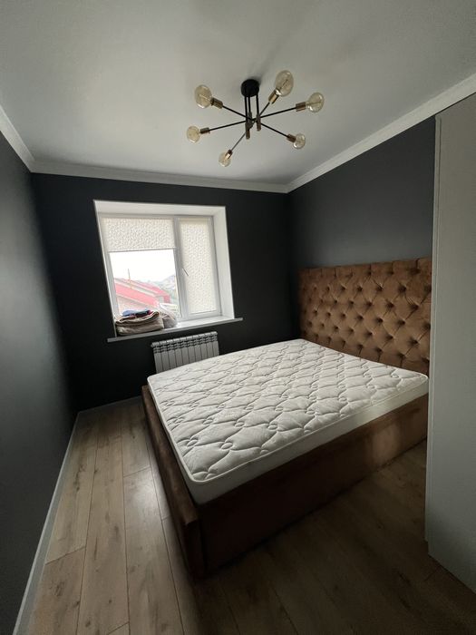 Двухспальная кровать