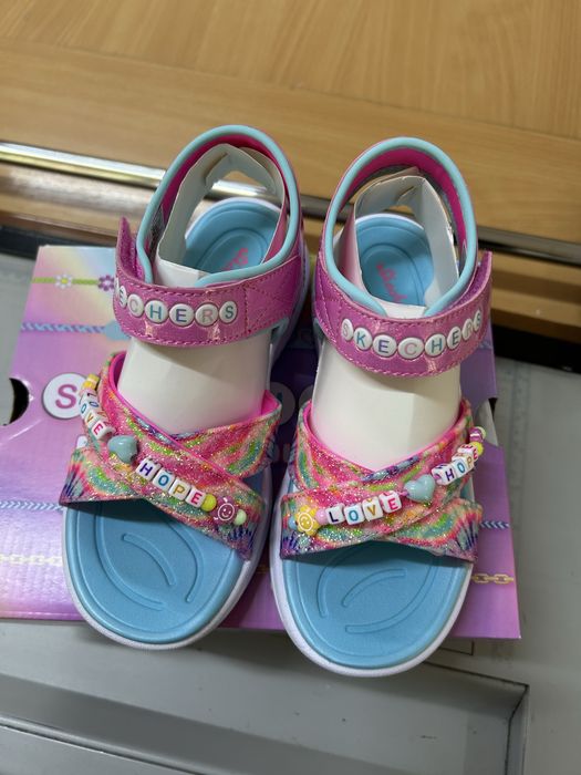 Нови сандалки skechers р-р 30