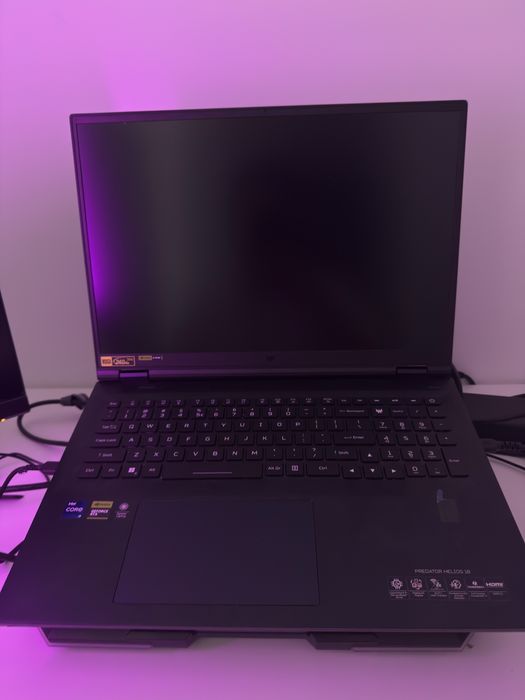 Laptop Gaming Acer Predator Helios 18 – i9, RTX 4080