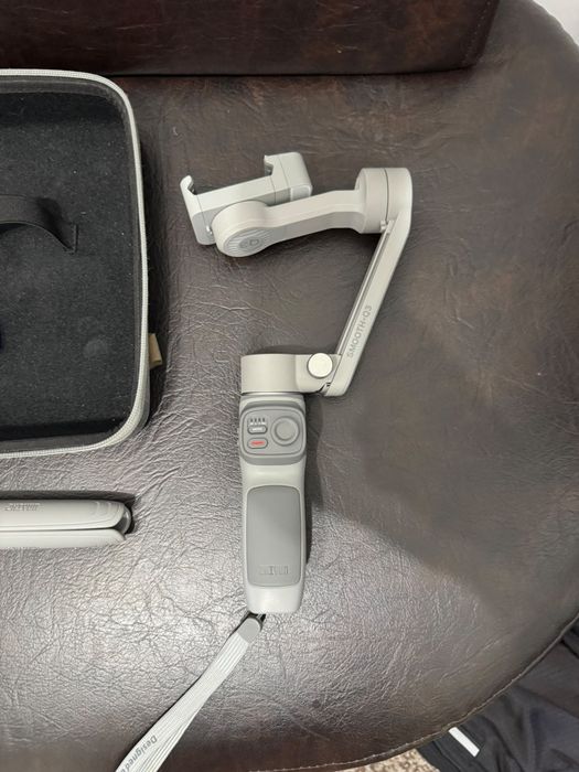 Stabilizator gimbal Zhiyun  Smooth Q3 , 3 axe, lampa LED ,90 mm