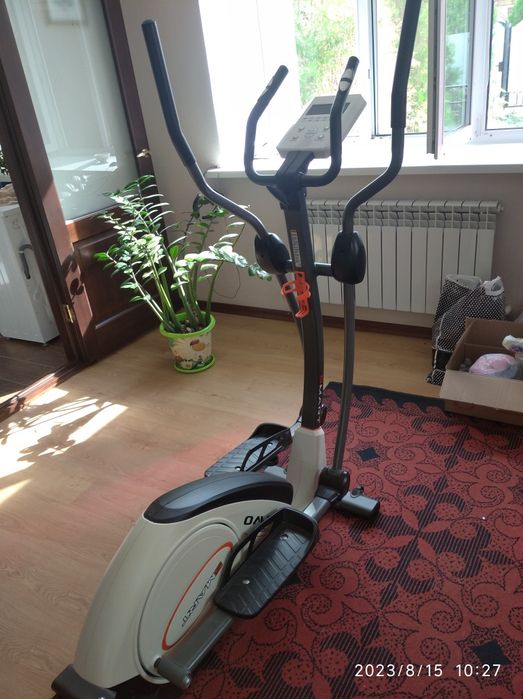 Продам эллиптический тренажёр