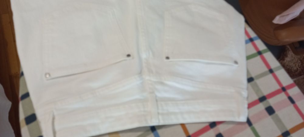 Jeans albi din bumbac  28