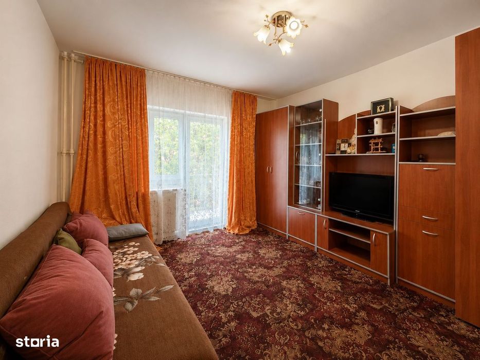 Apartament 3 camere decomandat, zona Alfa, etaj 1, două băi
