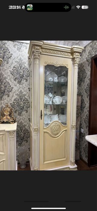 Мебель для гостинной. Комод и 2 пенала