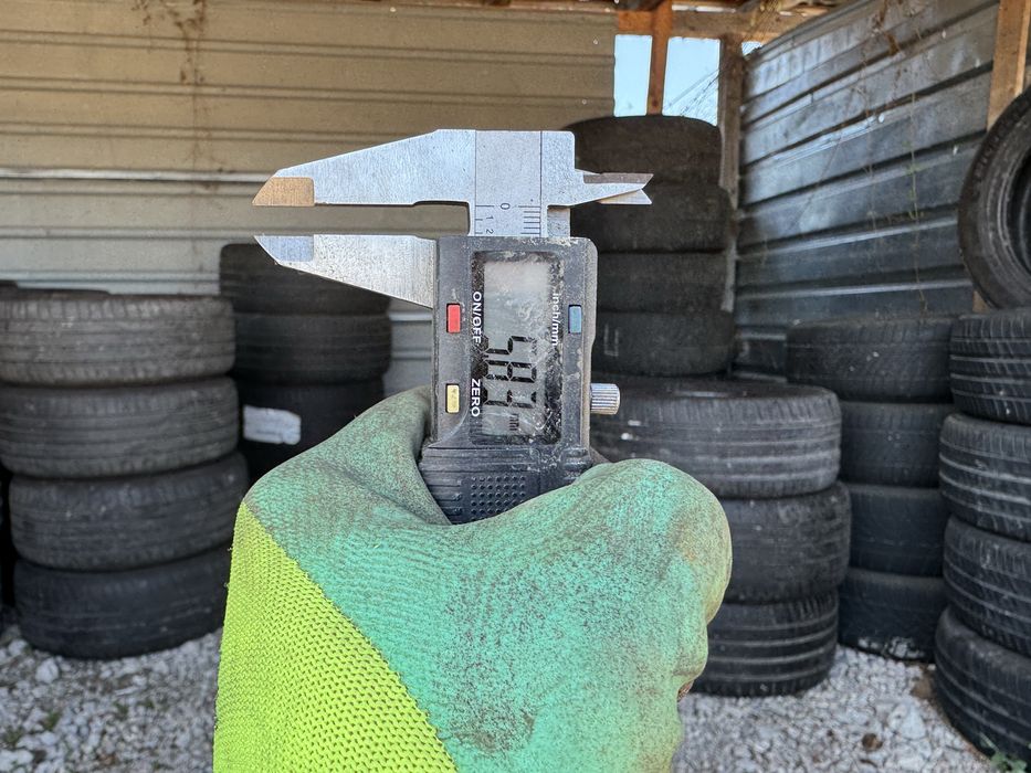 245 50 18 летни гуми Falken