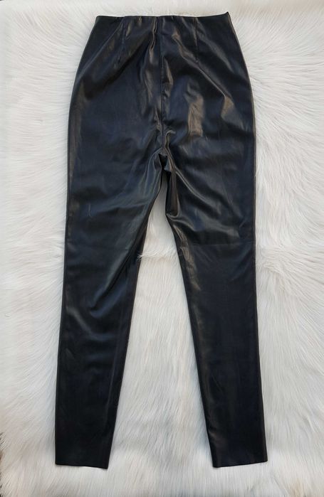 Кожен панталон H&M размер М