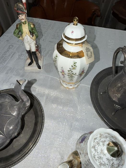 Белгийски порцелан,сервизи