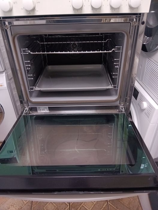 Уникална бяла печка за вграждане Миеле Miele  с 2 години гаранция!