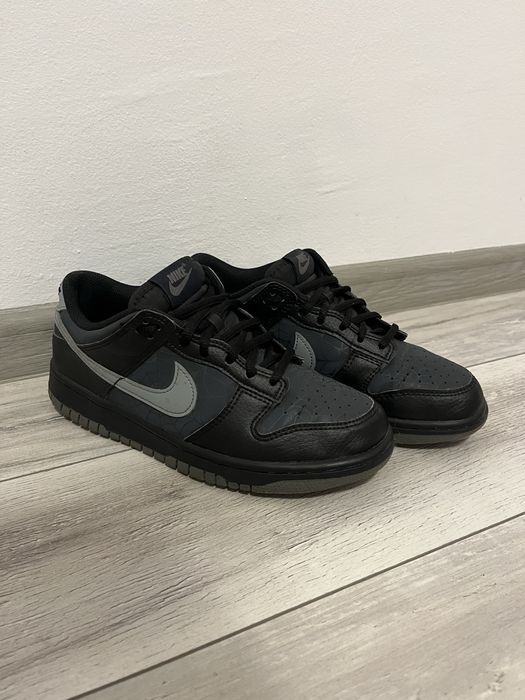 Nike dunk “Symbiote”